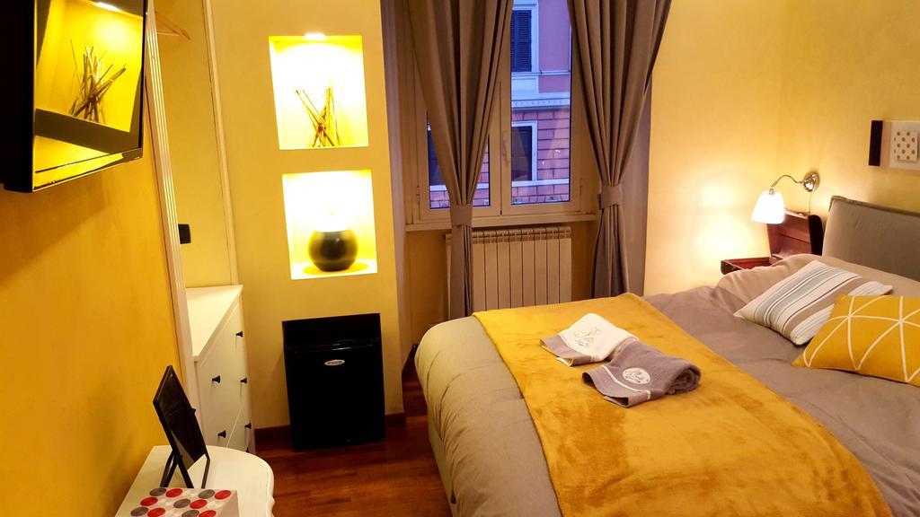 Arco Di Gallieno Couette-café Rome